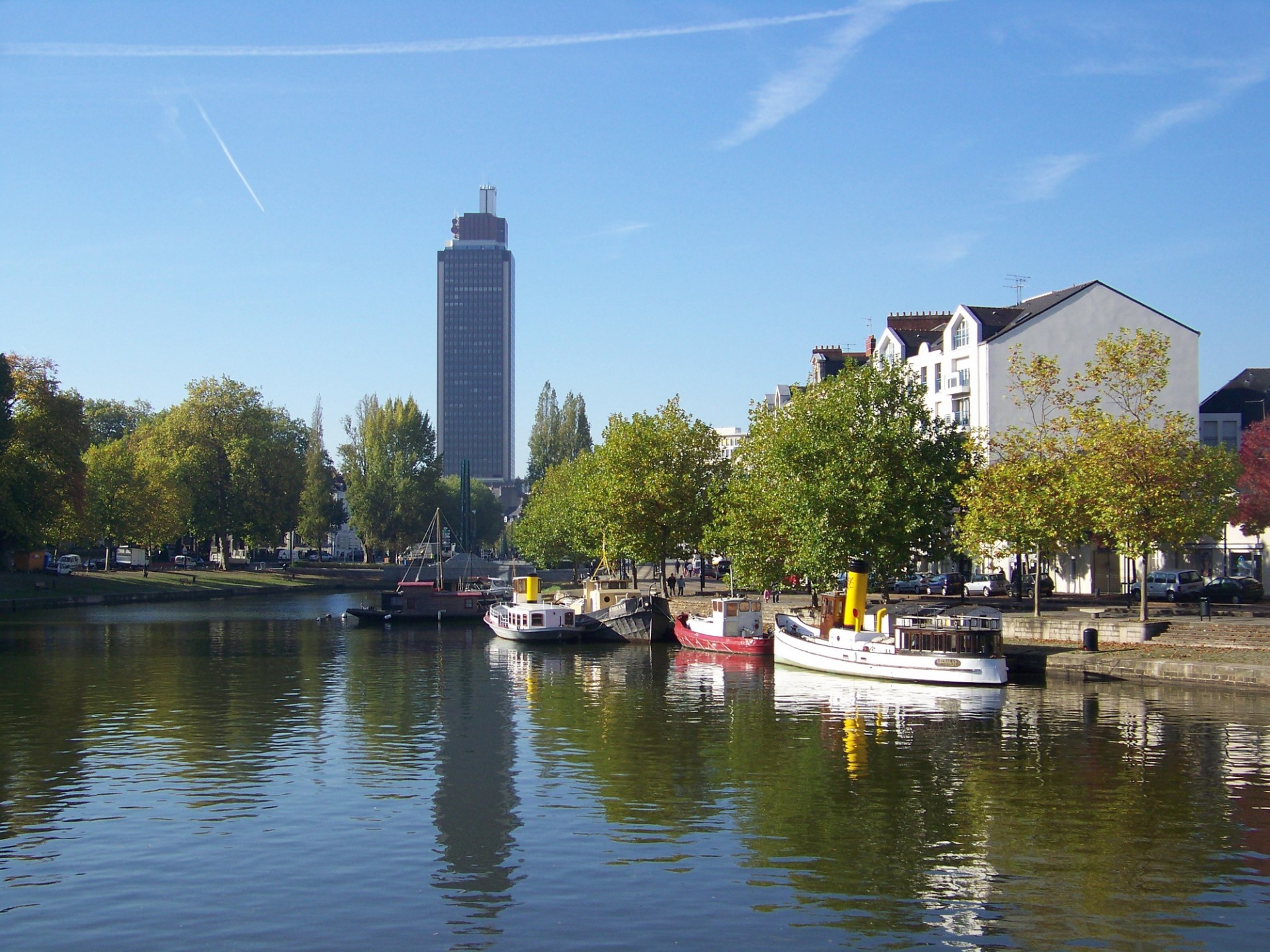 ifla-world-congress-2025-technical-tours_centre_nantes_nord_quai-de-versailles_bords-de-l-erdre.jpg